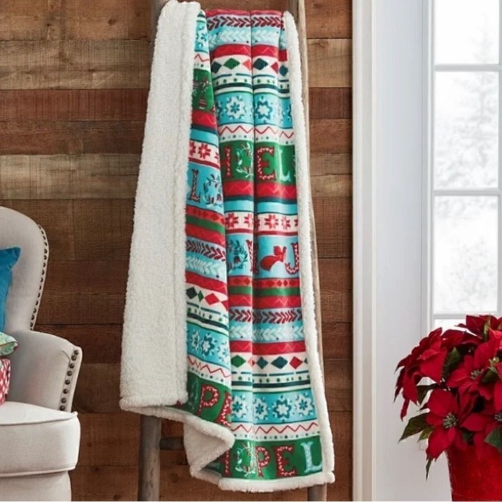 🦋 New Pioneer Woman Fair Isle Stripe Reversible Oversized Sherpa Throw